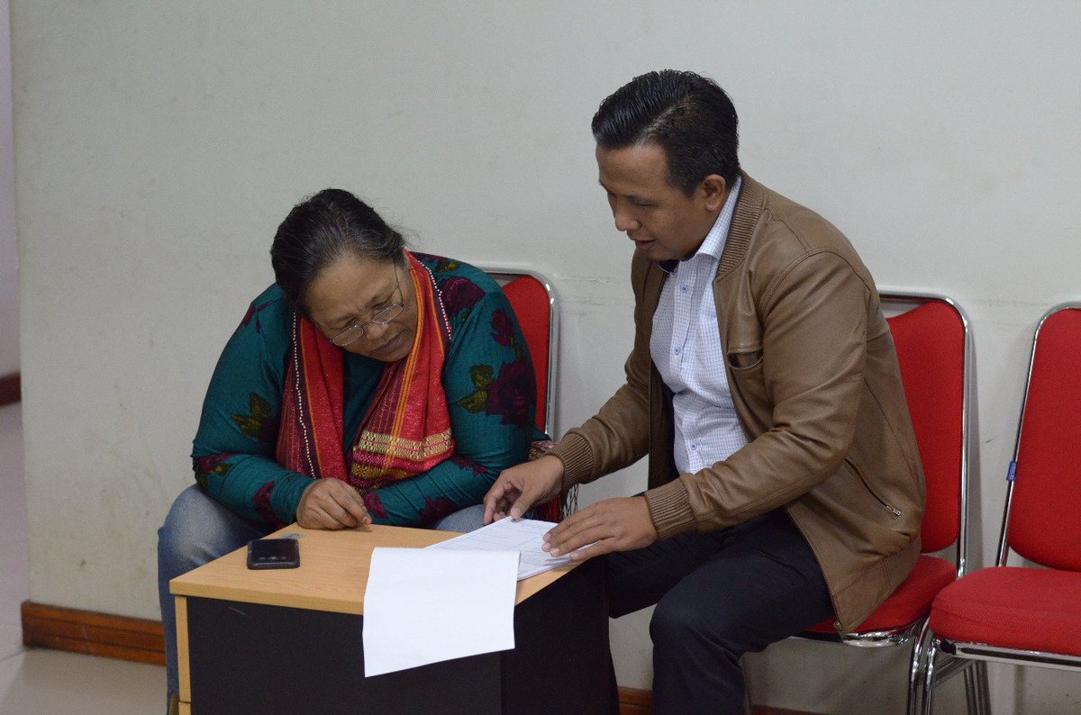 pajakcibitung's tweet photo. Hari ini (31/01) Ibu Rusnion Br Tarigan, Direktur dari CV JM Karina mengunjungi KPP Pratama Cibitung untuk melakukan pelaporan SPT tahunan. https://t.co/7mX08Z3okP