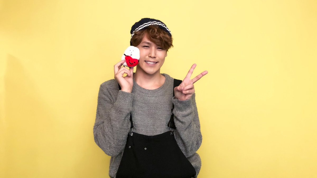 宮野真守公式 明日より放送 宮野真守が歌う Nhkみんなのうた ぼくはヒーロー は明日2月1日 金 Nhk総合テレビにて 10 55 の放送です お楽しみに T Co V0613eqfhe 宮野真守 みんなのうた ぼくはヒーロー T Co Tr7lqlfeki