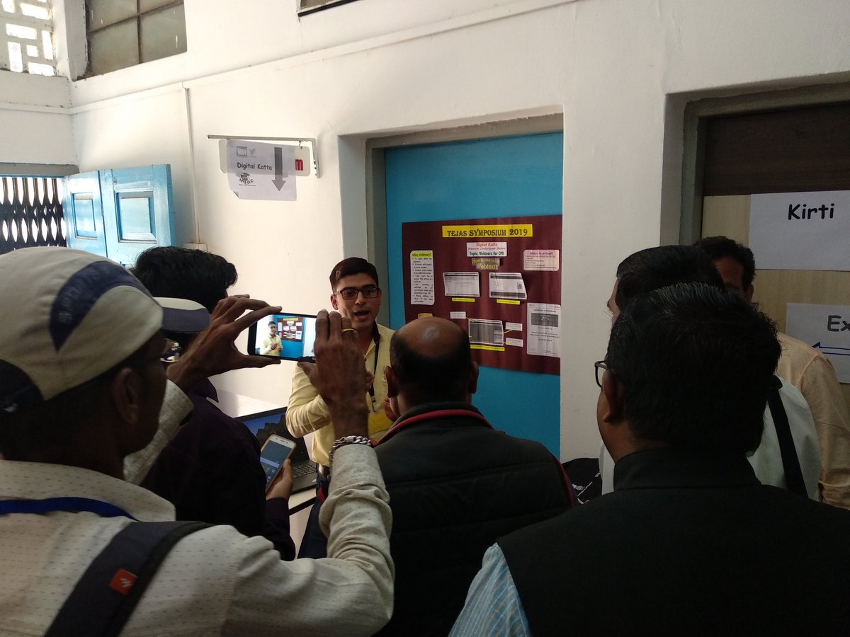 nisarshaikh__7's tweet photo. #tejas4ed  #tejassymposium2019  #DigitalKatta  Chankeekumar Sahane: Demonstrating how to participate in webinars for CPD.
@chankee_s  @cherrymp  @salunkhechandra  @radhikaEd  #ELTIndia  @toss_if https://t.co/2Okdd5EWKW