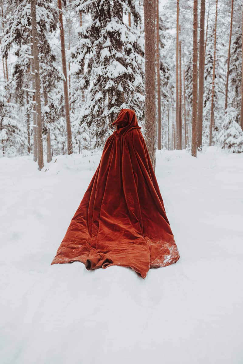 Sumpurnis un citi nāk! Mēs mūkam mežā. Kinostudijas tērpu un rekvizītu noma līdz 5.februārim nestrādā.