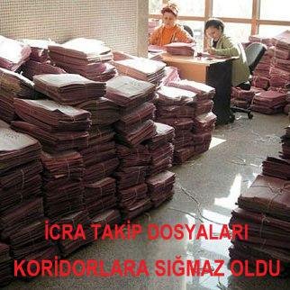 hkucuk_28's tweet image. İcra daire. dosya sayısı:
2008: 8 milyon
2018: 20 milyon

Son 10 yılda artış: %150 
Ve Hergün ort. 7.000 icra dosyası açılmakta.

18+ nüfus ~55 milyon ve kabaca her 3 kişiden biri icralık

Batık krediler bir önceki yıla göre %44 artışla 90 milyar₺ aştı.

Kriz; asla teğet geçmez!