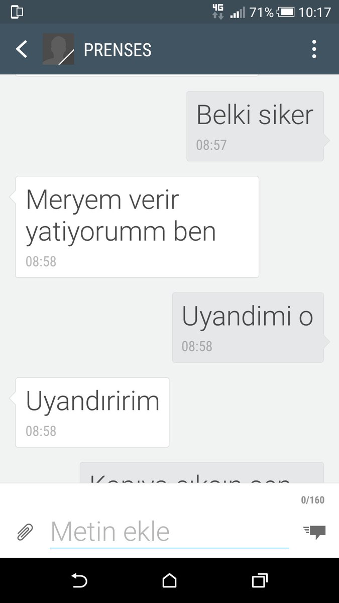 Ben işteyim arkadaşa araba lazım eşime msj attım bu arkadaş 4kere geldi sıktı eşimi