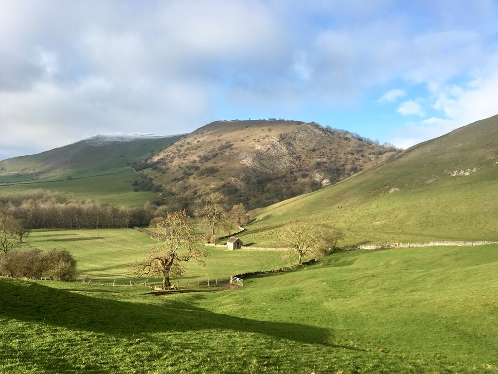 LizNelstrop's tweet image. So happy to be back in @PeakDistrictNT  - &amp;amp; excited for today’s workshop with walking volunteers and partners at @YHAIlamHall @PlasyBrenin @Sport_England @PeakDistrictDeb - pics from a walk recce last night...