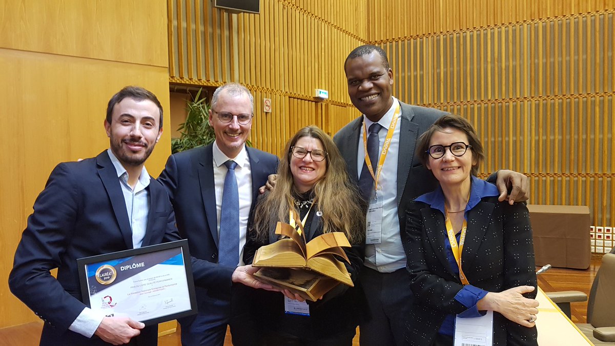 RMuhlke's tweet photo. @QualitePerf L'équipe de la mission @fnep2017 est ravie d'avoir gagné ce prix, une premiere dans l'histoire de la @FondationFnep !
Merci beaucoup aussi au nom des 5 autres personnes de la mission ne pouvant être présentes hier. Lisez notre ouvrage #Soberiser (Presses des Mines), engagez-vous! https://t.co/moF7LoTVeS