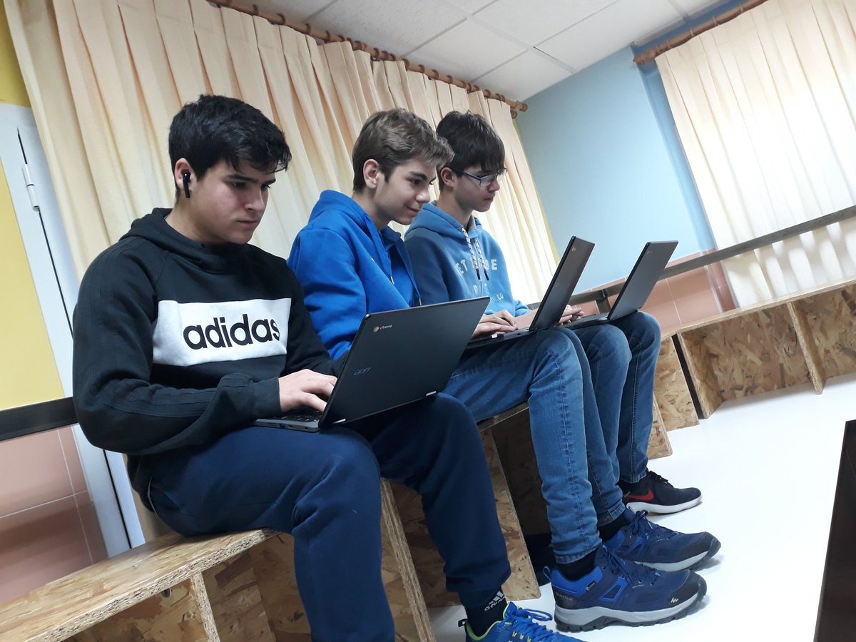 SoriaOn's tweet photo. Arrancamos una nueva jornada con entusiasmo🤗🤗 #emprendizaje #soriaquierefuturo #laespañavaciada https://t.co/vmnaOsnwUa