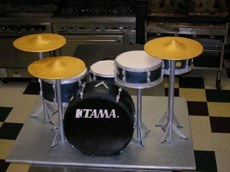A very happy birthday to Jason Cooper. Here\s a cake just for you. 