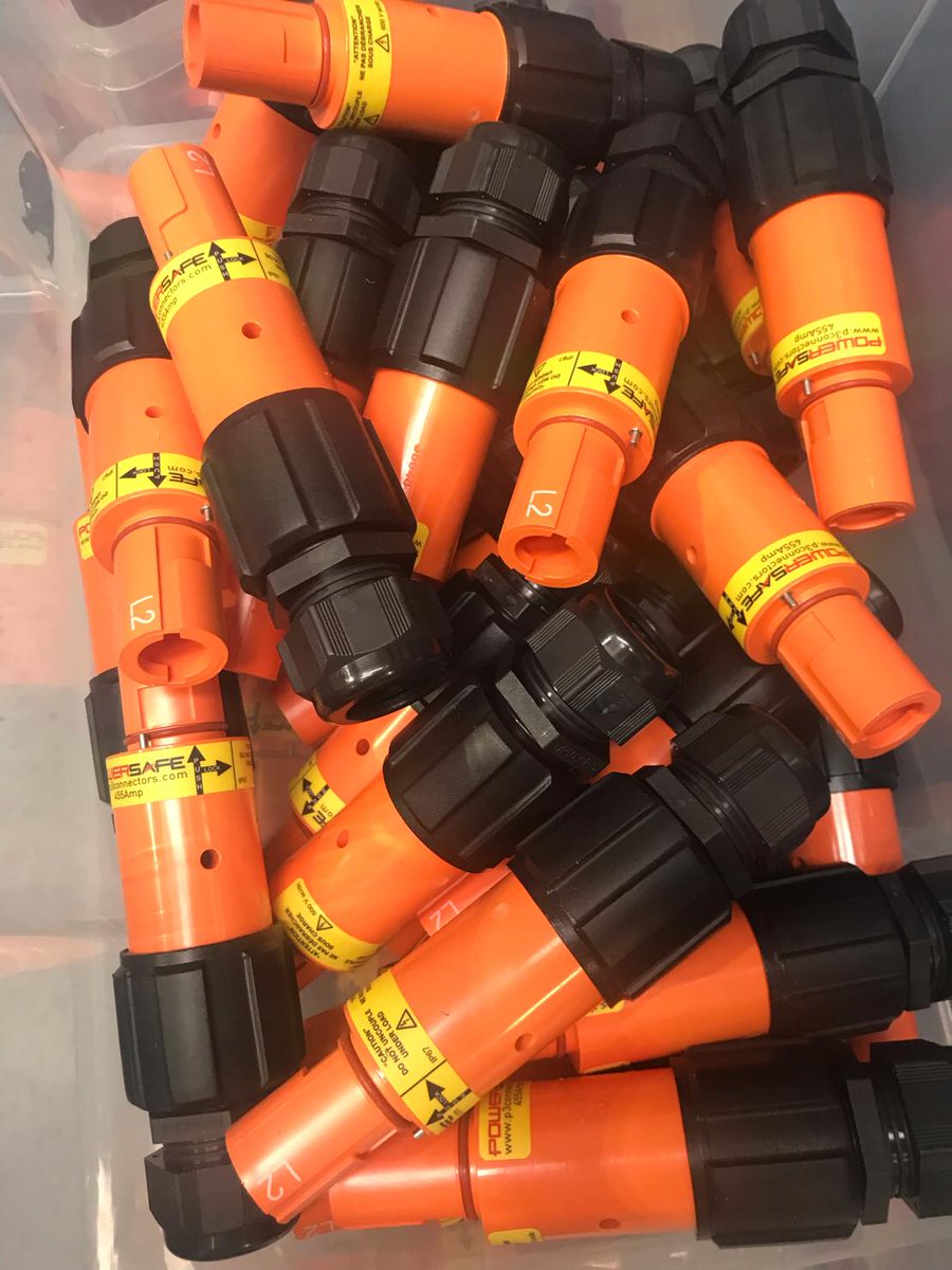 Orange Connectors, phased for US High Voltage sets. UL Certified connectors leaving for Texas today. 🇺🇸⚡️

#power #ukexports #ukmanufacturing #powergenerators