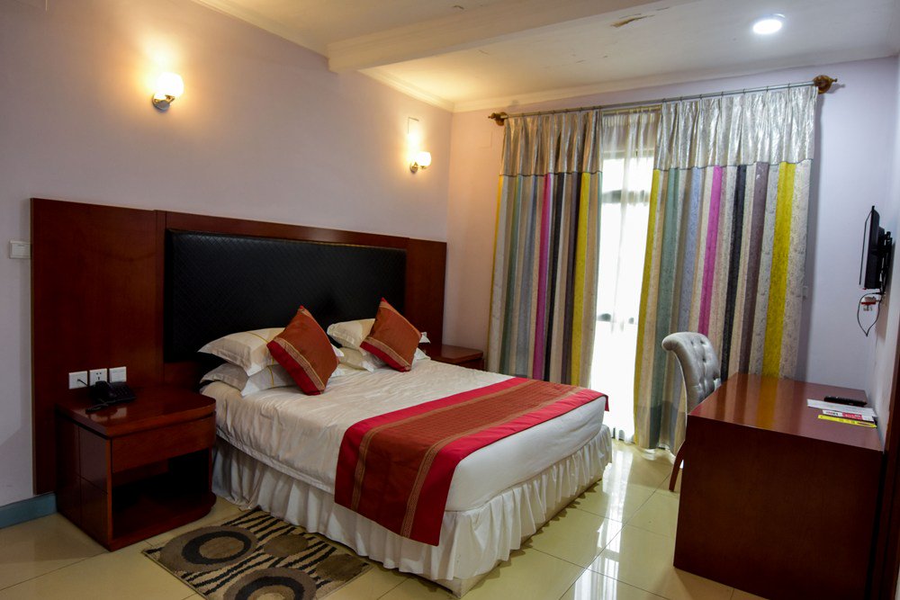 Orient Park Hotel Rwanda tweet media