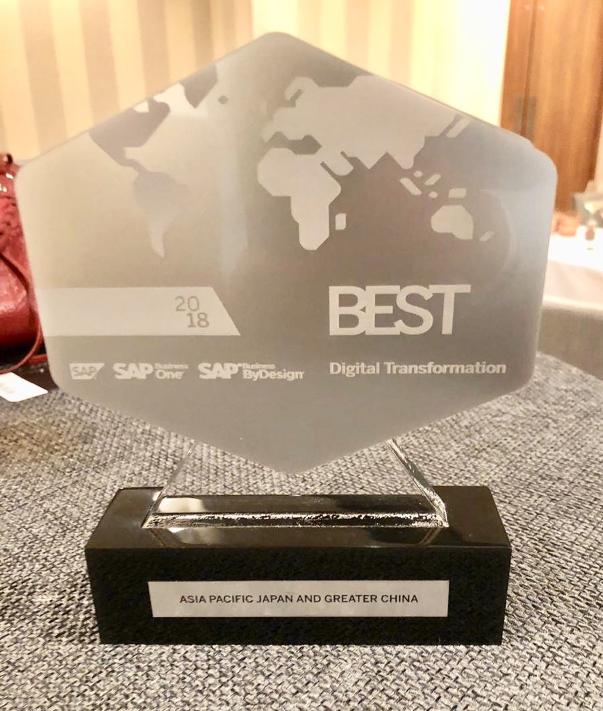 anil_marali's tweet photo. Good News!! Our APJ &amp; GCR region has won 2018 Best B1 &amp; ByD Digital Transformation Award🏆 Congratulations to all #SAPBusinessOne #SAPBusinessByDesign team members &amp; our valued partners @SAP APJ &amp; GreaterChina for making this happen Cheers👍👏👏
@SAPBusinessOne @SAPCloudERP #SAP https://t.co/516jxkPqrz