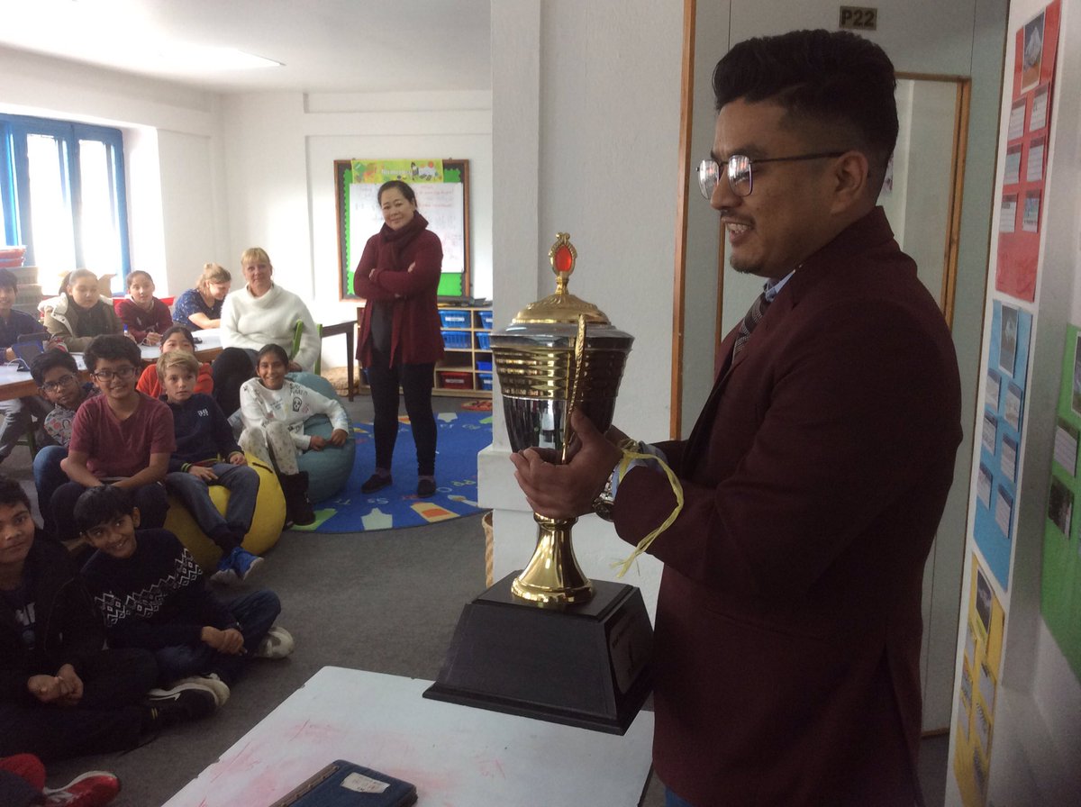 TBSYear3's tweet photo. The golf trophy thief is revealed! https://t.co/4fG9jXbtuF