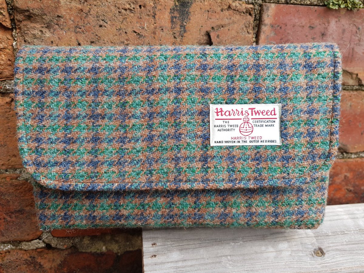 Ruby_Shoesday's tweet image. New year, new handbag? Only £10. Treat yourself to a sale bargain. #harristweed #handmade #madeinyorkshire #garforth #leeds