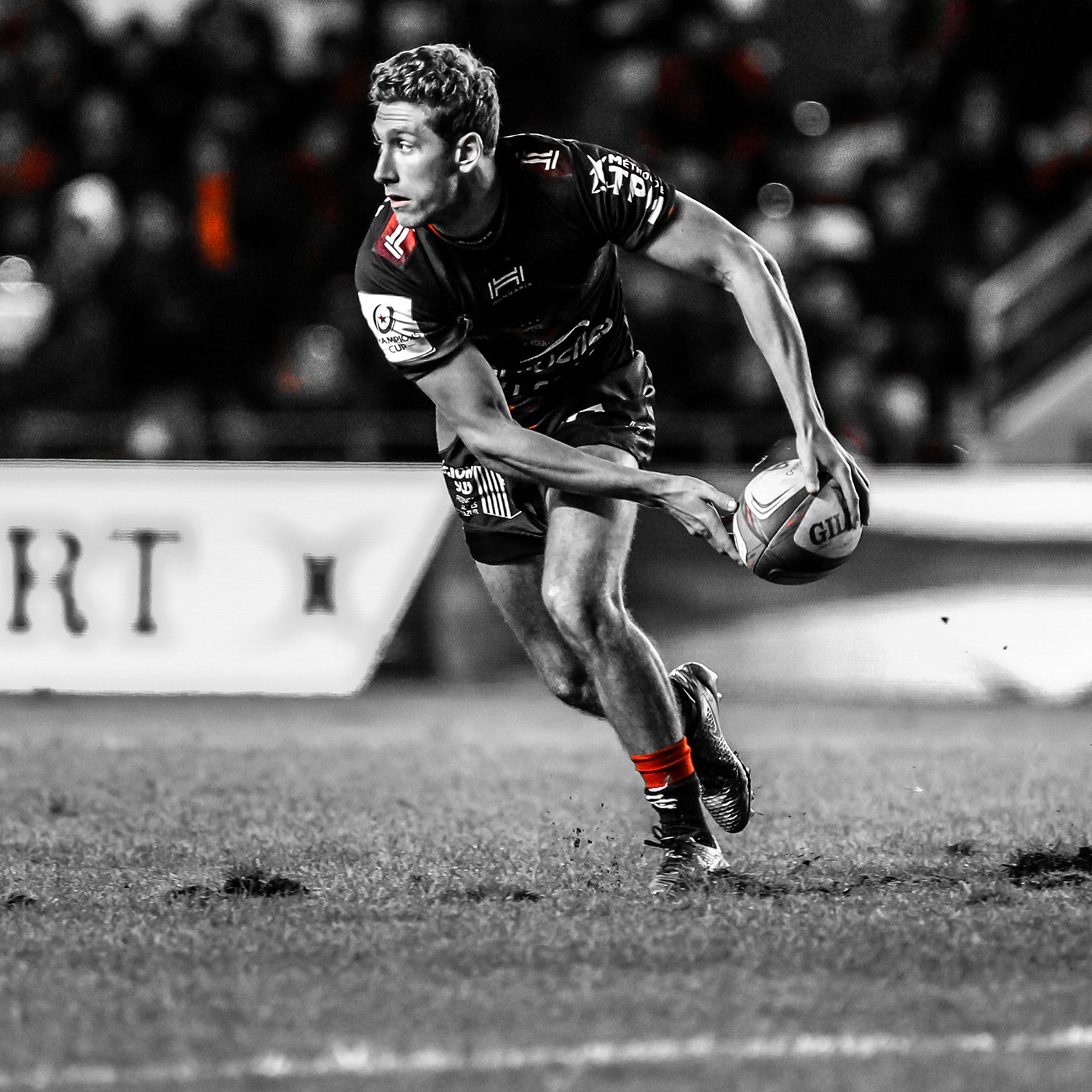 Rct Rc Toulon Toute L Equipe Du Rctofficiel Souhaite Aujourd Hui Un Tres Bel Anniversaire A Son Demi De Melee Yoancottin Qui Fete Aujourd Hui Ses 21 Ans Rougeetnoir Rctfamily