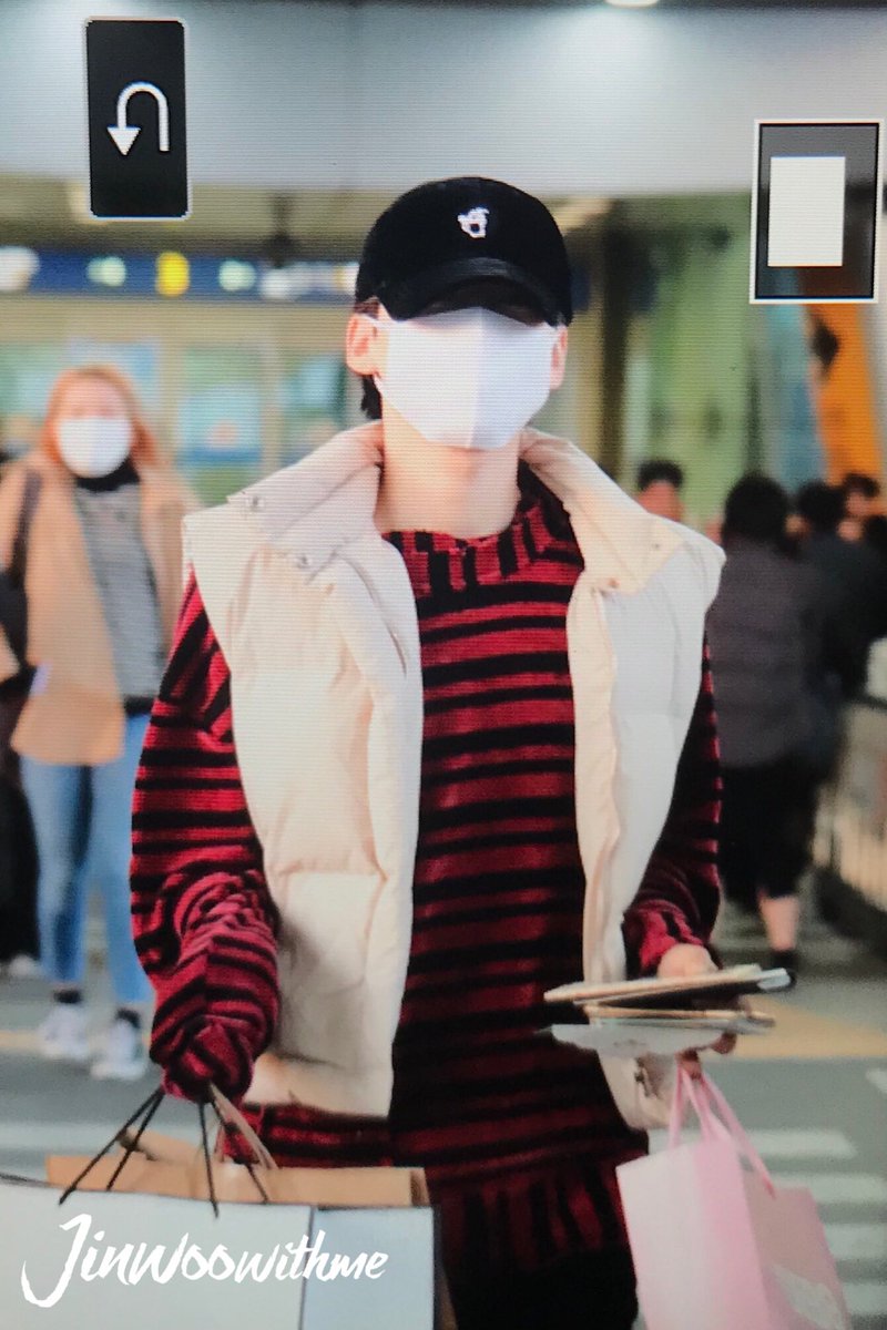jinwoowithme's tweet photo. 190131 #KIMJINWOO #JINU #WINNER #위너 #김진우 #진우 @official_jinu_ https://t.co/JBs28tkEwS