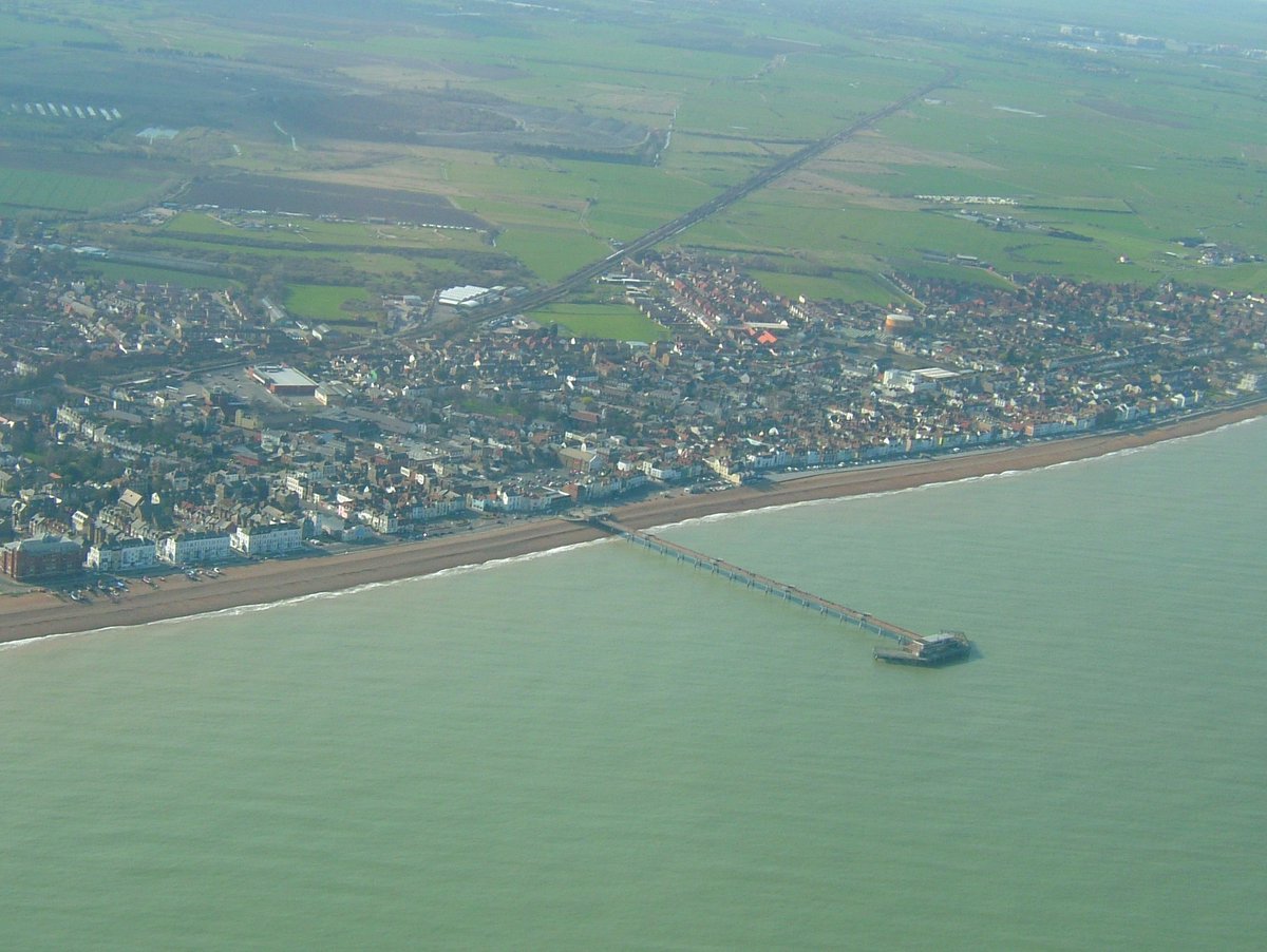 Deal from the air. This was taken in April 2005 on my way back from Le Touquet to Manston. #aerialphotography #photography #photooftheday #kent #deal #dealpier #southcoast #coast #coastal