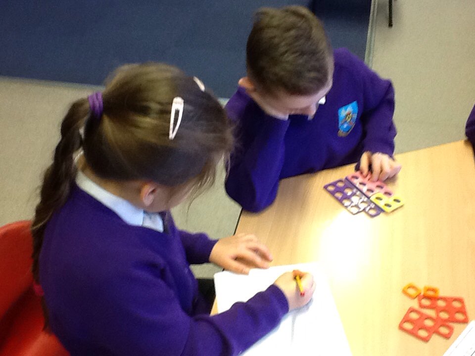 ourladyqop's tweet photo. Problem solving and reasoning in Year 1 this morning #oddandevennumbers #monkeyhasaproblem https://t.co/5ER5FjYmkF