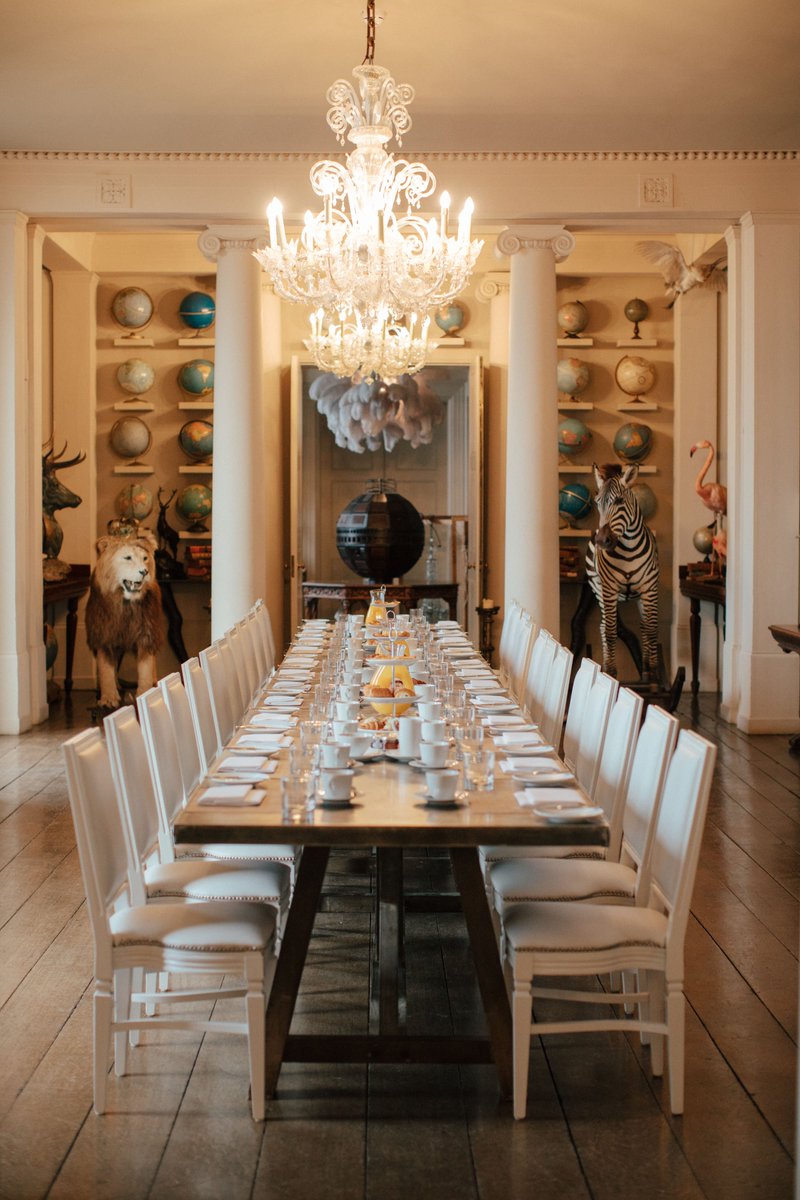 AynhoePark's tweet image. MORNINGS LIKE THIS // Wake up to a freshly prepared Breakfast in our Dining Room, courtesy of the Aynhoe Kitchen served by the Butlers. Photography by @mandjphotos #aynhoepark #amoderngrandtour #diningroom #breakfast #freshlyprepared #morning #kitchen #butlerservice