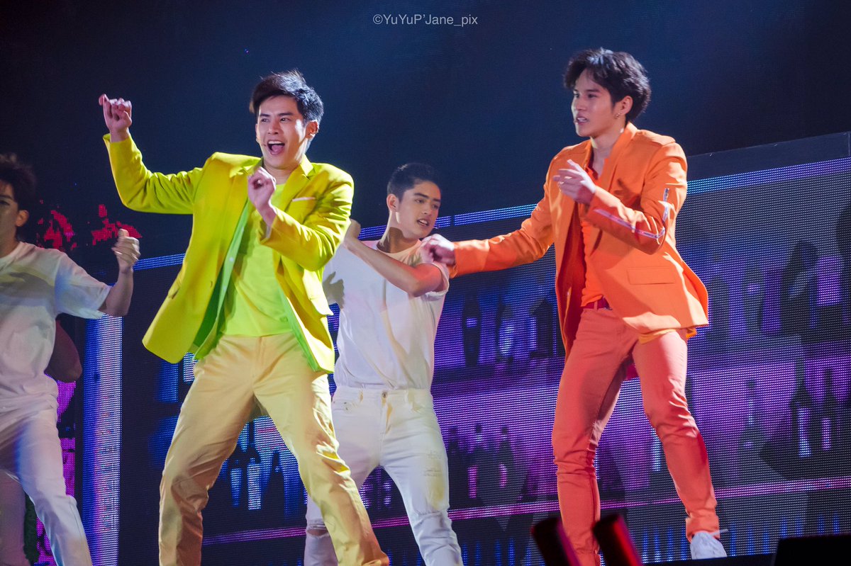jane_thanaporn's tweet photo. คู่แดนซ์ โซแซ่บนะโชว์นี้ 😳😳😳
@FiatAngelo @OAUJUN_KORN 
#Patnion #RespectFiat
#Oaujun
#YILoveYou2019
#YuYuPJane_pix https://t.co/V1qDi7xR7R