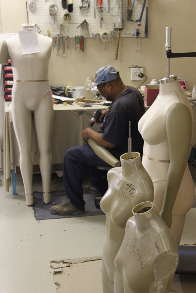 FigureFormsct's tweet image. Hard at work #assembly #figureformsct