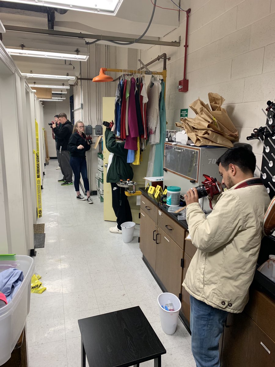 WeRMUForensics's tweet photo. Forensic Photography class begins taking indoor crime scene photos. #MU_Forensics #WeRMUForensics #csi #Forensic_Firearms #Forensic_Science #forensics #forensic_photography #learnforensics https://t.co/xwPNUapJrW