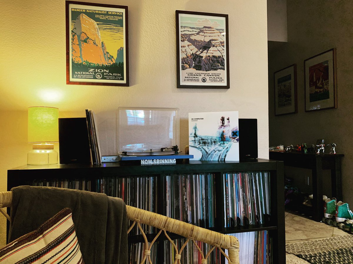 Good morning☕️
[ Radiohead ][ OK Computer ]
[ Capitol Records 1997 ]
[ #nowspinning #nowplaying #vinyl #vinylcollective #vinyls #vinyligclub #music #records #recordplayer #turntable #radiohead #okcomputer #morning #skates ]