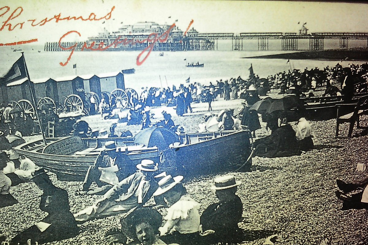 Check out this old postcard of a summers day on Brighton beach in front if the @brightonpalacepier

#BrightonFishingMuseum is open throughout this cold winter. If you are on the seafront or in town why not pop in and get some cover from the wind and learn something new..