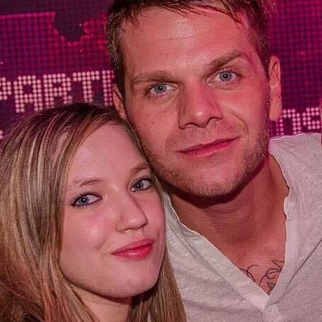 justinekeenv's tweet photo. @KeenvOfficiel je te souhaite un joyeux anniversaire profite bien avec ceux que tu aime gros bisous 😘 https://t.co/MrcAxy4YeK