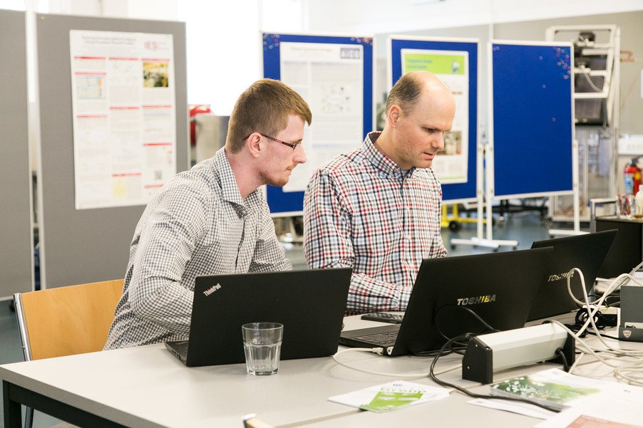 CyberGrid_GmbH's tweet image. #cyberGRID participated in the Austrian #Connectathon for #Energy and successfully demonstrated the interoperability features of its proprietary Flexibility Aggregation Platform. Read more: cyber-grid.com/cybergrid-pres…