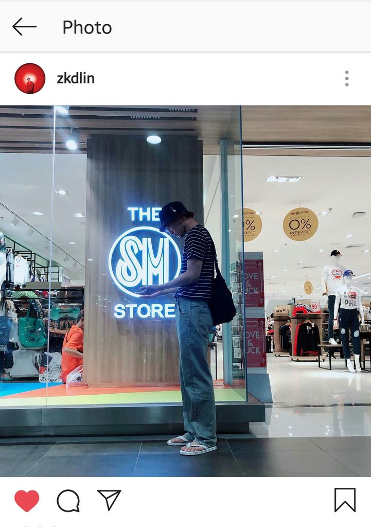 krizzyeollie's tweet photo. Cuz ya gurl got snoopin' around the comments and guess who commented at jongin's ig update๐ Iba ang kamandag ng isang Kim Jongin hahaha
#ChatInigo #KimJongin #SMEntertainment #SMMalls https://t.co/sRA5HpBjMR