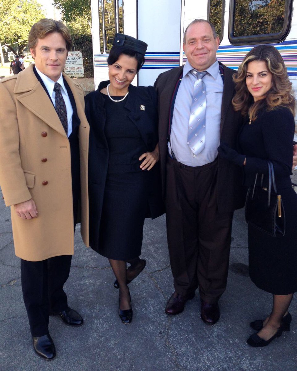 ReneeMarino's tweet photo. #TBT to working on set of The “Jersey Boys” film with these talented people😘 @NARDUC3 @THEmikedoyle @louislombardi @WBHomeEnt @frankievalli @Eastwood_ #IsthistheSopranpsorJerseyBoys😂 #CouldbeBoth #MaryDelgado #GoodTimes #WhataDream #JerseyBoys #Sopranos https://t.co/8mRdbYydvH