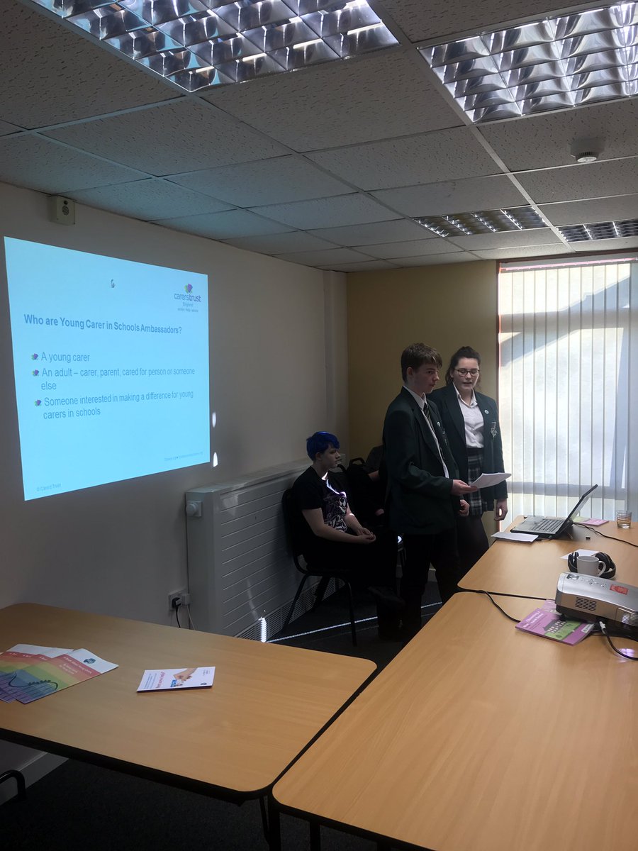 ChrisRansonSCC's tweet photo. Loved having our Young Carers at @sunderlandcarer today telling us about the work their doing in schools to help other young Carers. 👏🏼👏🏼#CareForMeToo #1in5 https://t.co/t9gZckc1S6
