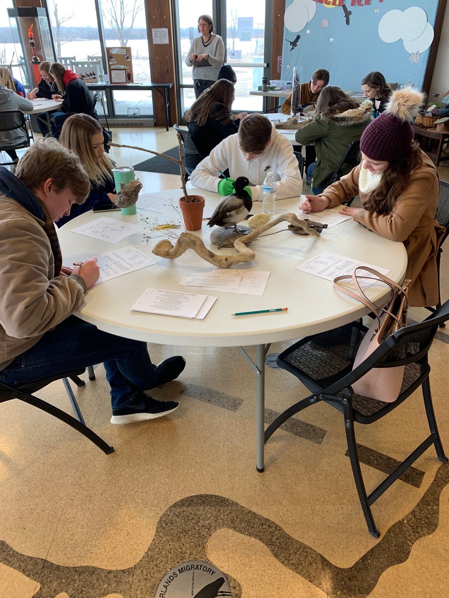 jhudson55's tweet photo. Nature, ecology, and Lit students at The Audubon Center at the Riverlands #shellpride #rivervision ⁦@audubonsociety⁩ https://t.co/Qznw6lM7X6