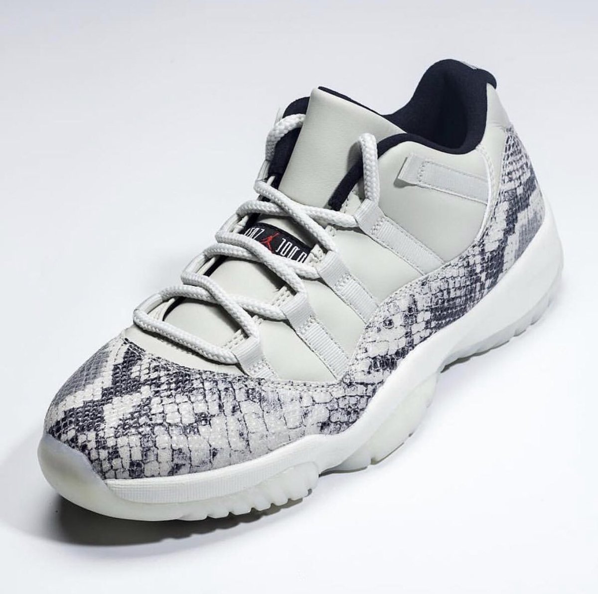 These Air Jordan 11 “Snake Skin” #kicks drop on June 1 - RT for COP, Like for DROP👟