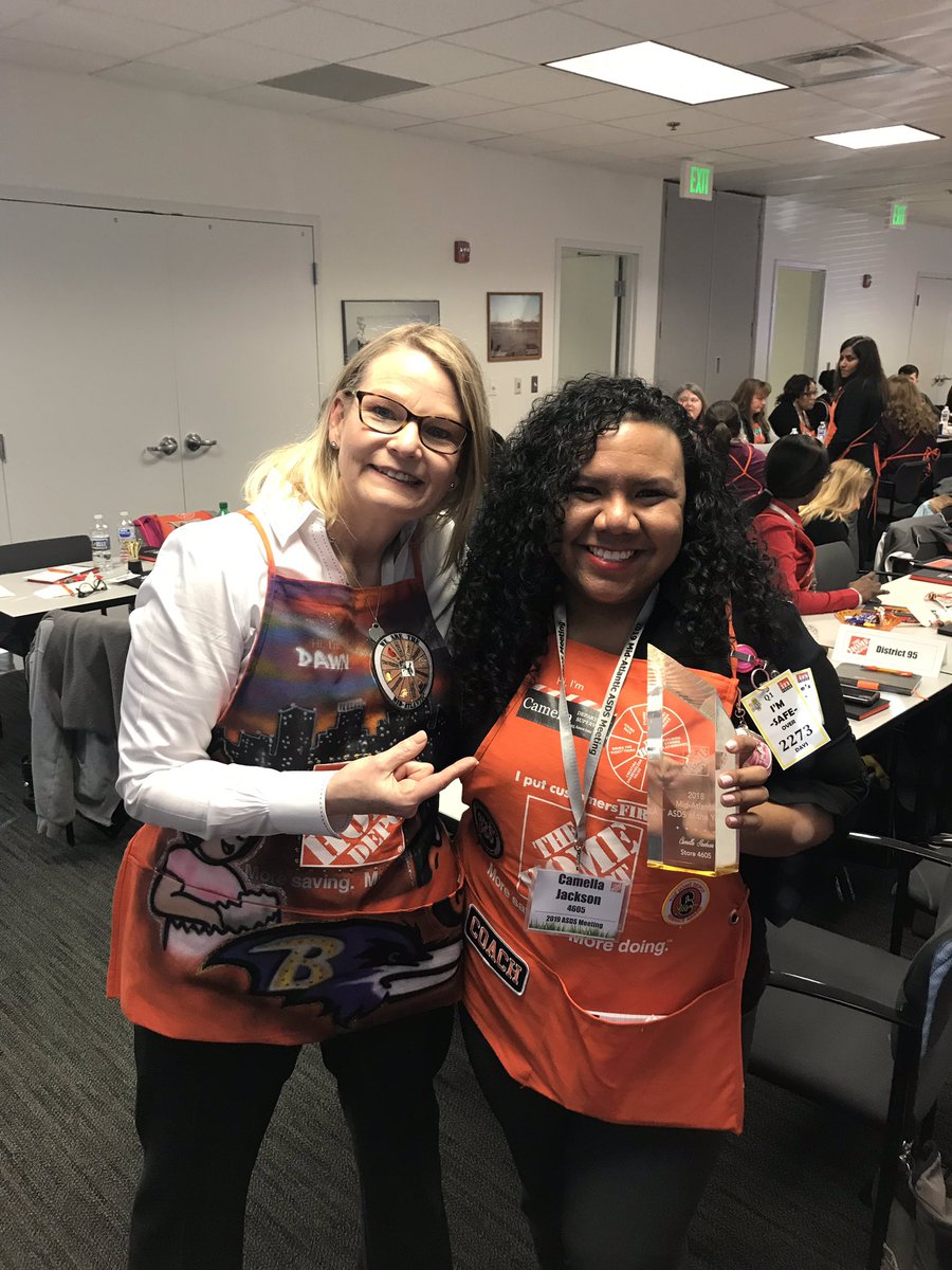 HDWRHRD_MA's tweet image. CONGRATULATIONS to ASDS Camella Jackson from store 4605 for being named THE Mid-Atlantic ASDS OF THE YEAR!! 🎊🎊🎊@itsscamella @Alexis_3323 @OrrinBurkett @chartleyTHD @PaulDeveno