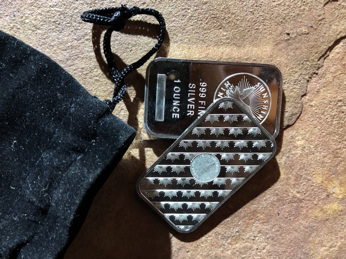 Treasure_Cache1's tweet photo. Someone needs to find this Sedona silver! #geocaching #geocache #treasure_cache https://t.co/nvTx8MRqKJ