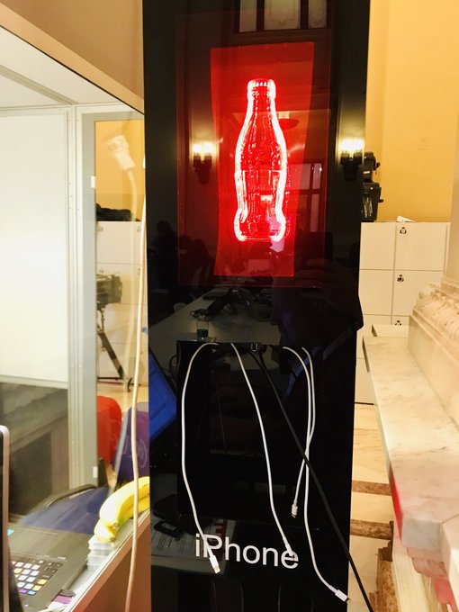 View image on Twitter