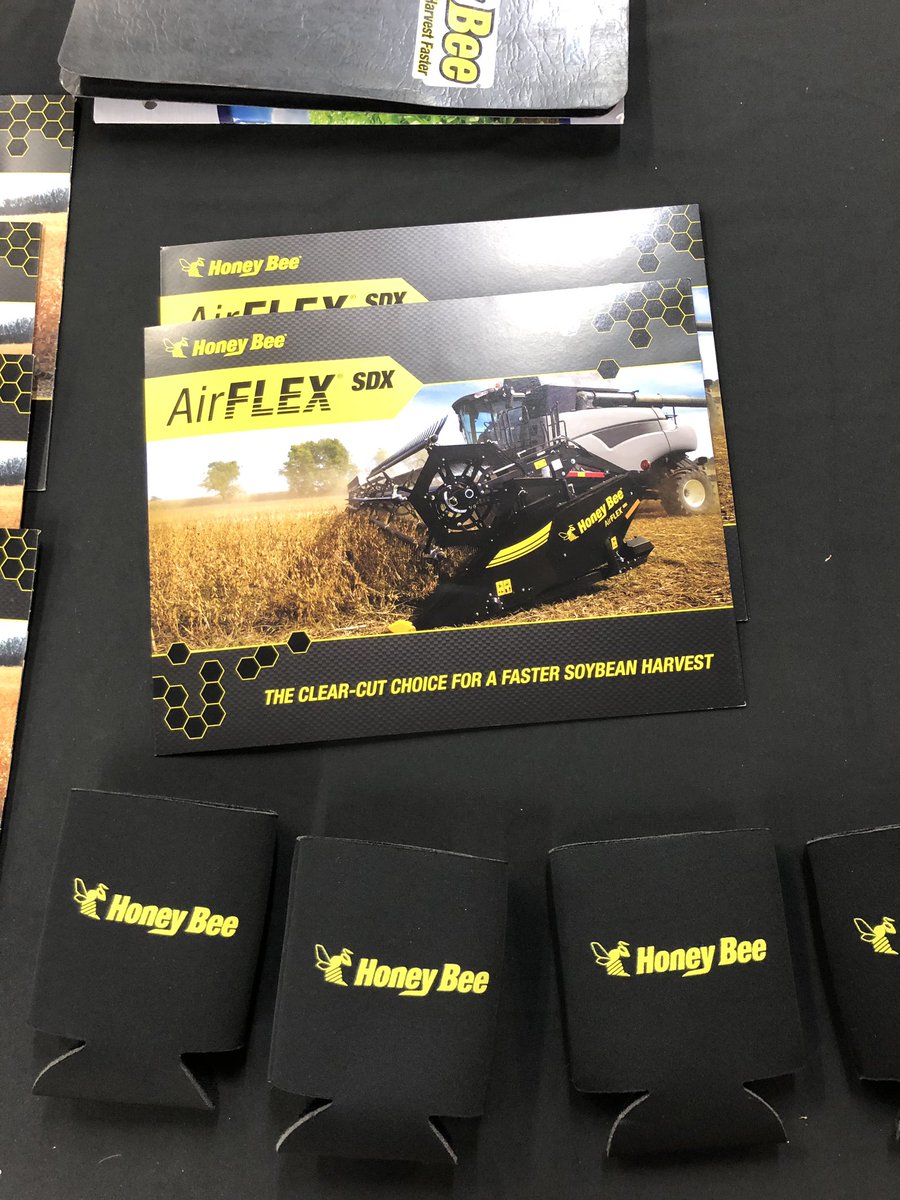 GarrettMacDon's tweet photo. A few hand warming beverage devices left this morning in booth 1327 at #IPFS2019. The new AirFlex SDX Draper is here too. Stop by today before we pack up and move on to the @KYNFMS in Louisville for the next one! https://t.co/dyQvVySuvc