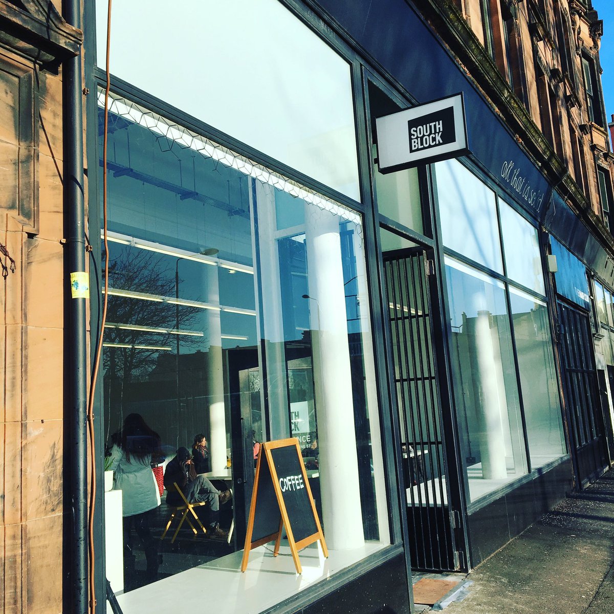 nic_yellowbird's tweet image. Reliving my e-commerce warehouse days at the @FashionFoundry and @CEOScotland Getting Retail Ready workshop with @FionaChautard and @RyanJamesStudio #ecommercebiz