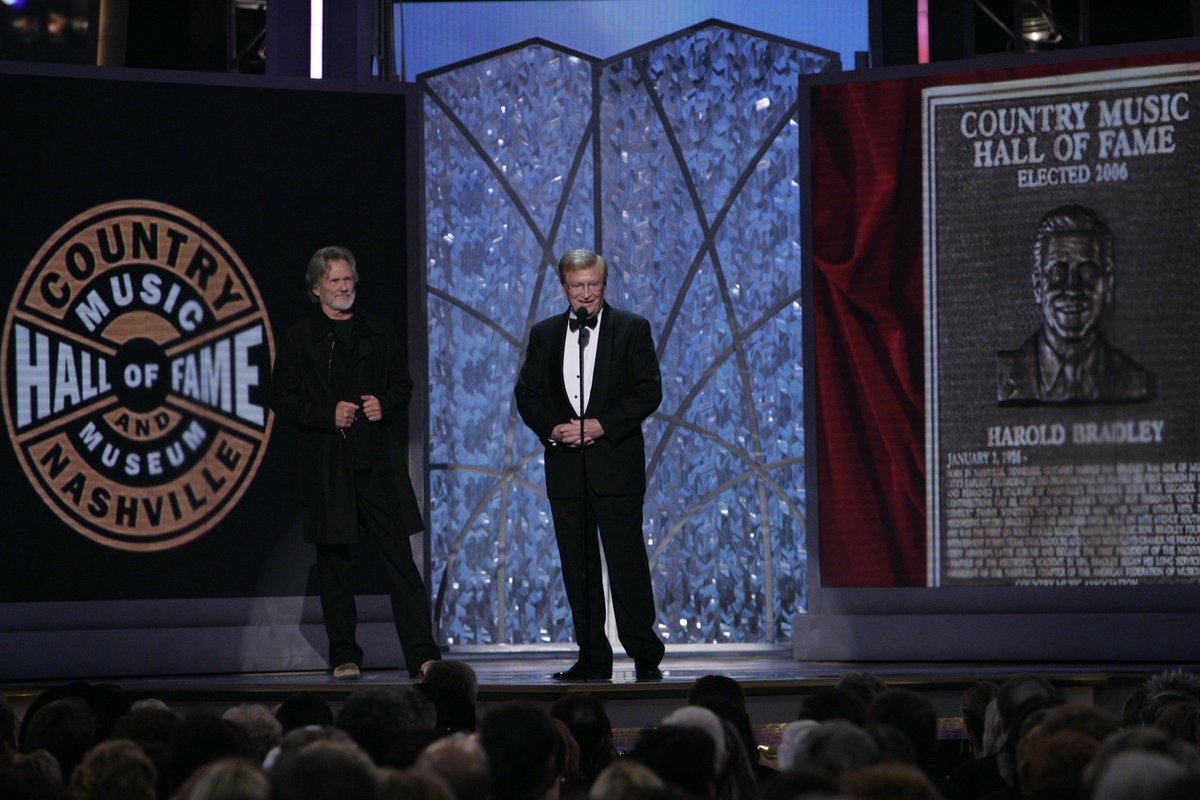 We're deeply saddened to hear about the passing of Country Music Hall of Fame member Harold Bradley this morning. Our hearts go out to his family during this difficult time.