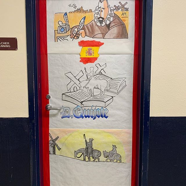 Wharton_Library's tweet image. Celebrating Literacy Week #clw2019 #donquixote #doordecoratingcontest