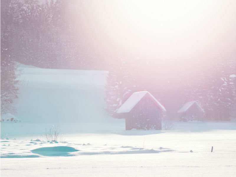 As we all know, the UK goes to chaos as soon as soon the first #snow hits the ground. We've put together some top tips for staying safe and warm, both at home &amp; out and about, in our new lives in Narnia #freezing onward.co.uk/its-snow-time-…