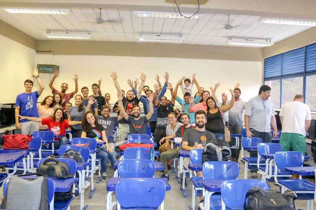 rcmoutinho's tweet photo. Sharing what we know is one of the most effective ways to grow in our careers
Going to events you meet new people, improve knowledge watching talks and also help others to succeed 🤩
Thanks for the great energy #GDGPetropolis
#career #networking #communitypower #allaboutsharing https://t.co/MG2dKQOp65