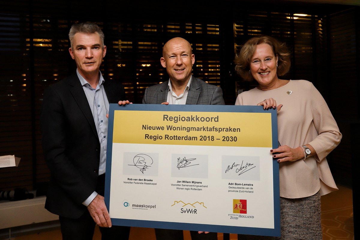 zuid_holland's tweet photo. Regioakkoord Rotterdam: 54.000 woningen erbij, aanbod meer in balans. @abomlemstra: ‘Samen zorgen voor de juiste woning op de juiste plek. Nu werk maken van het realiseren ervan’ #datisslim Lees: https://t.co/boyfUzXaIe https://t.co/qr6tH6oeNQ