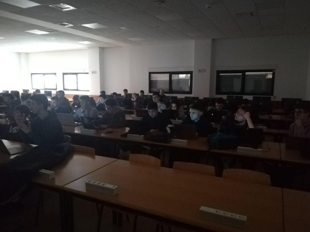 HackMadrid%27 tweet media