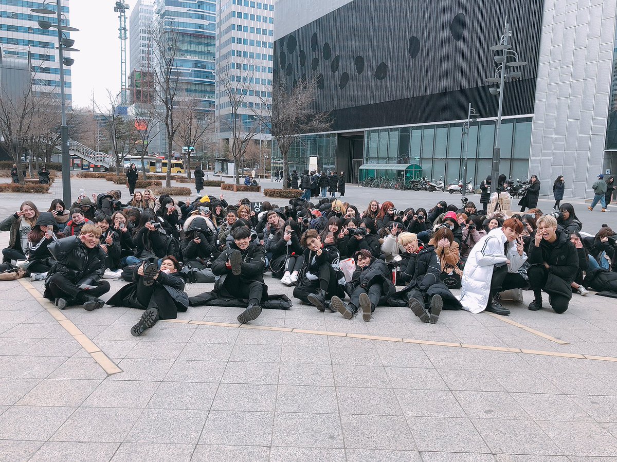 ATEEZofficial's tweet photo. [📷] TODAY ATEEZ
　
축) 데뷔 100일 (하 🎉🎉🎉 #100DaysWithATEEZ
에이티즈와 함께였던 100일 내내 행복한 기억들만 가득하셨길 바라요!
1000일, 10000일을 넘어서 앞으로도 쭉 같이 가요🥰❤️
　
#TODAY_ATEEZ #ATEEZ #에이티즈 https://t.co/ftp3kJvBv3