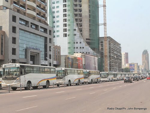 Président après transco aide aussi la population de Kinshasa et les chauffeurs en général avec la tracasserie routière ce la mort dans l'âme a Kinshasa