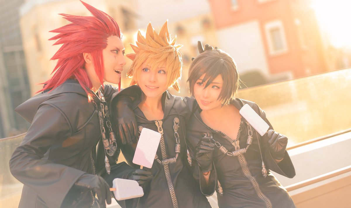 (cos*KINGDOM HEARTS)こ う や っ て.ず っ と 一 緒 に い ら れ る と い い な.Roxas.Akabane Axe...