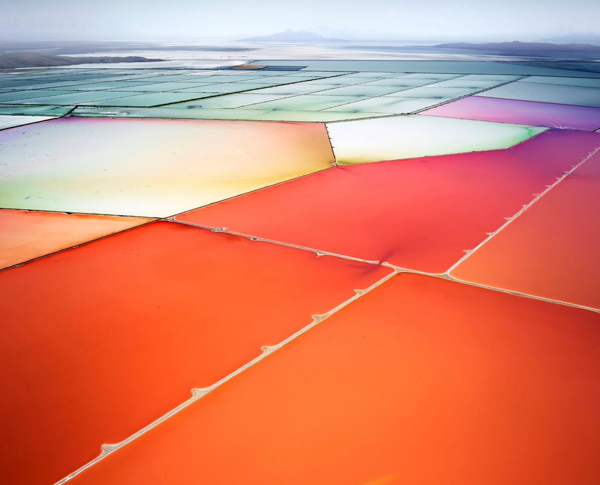 maximaxoo's tweet photo. #Science #Art: #salt ponds resemble #watercolor paintings in these stunning photos by David Burdeny
https://t.co/S0Dmb8rLdV via @StaceyThinx https://t.co/YGszvGectT