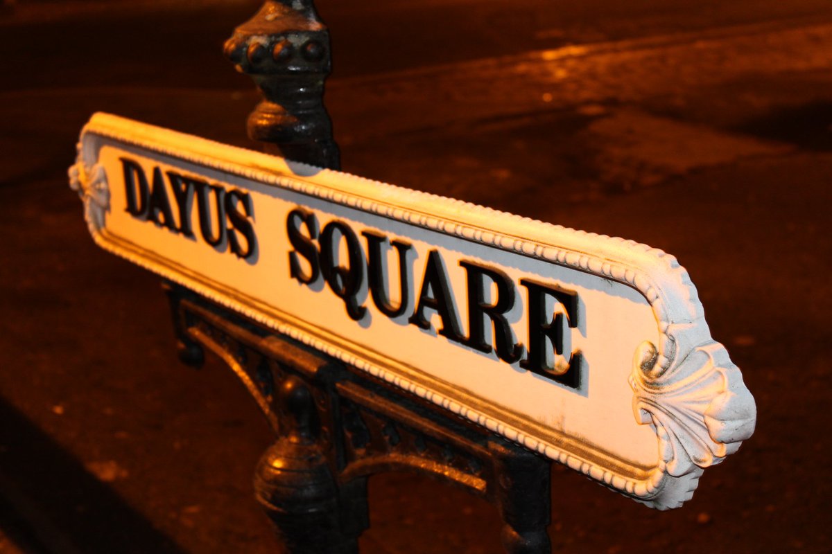 Do you know the history behind Dayus Square? 
Join us on a City of a Thousand Trades tour with Prof Carl Chinn to find out! 
Book now at brumtours.com 
#brumtours #cityofathousandtrades #carlchinn #dayusquare #jewellreyquarter