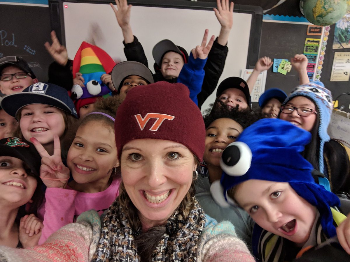 Hats off to Reading was so much fun. The kids had some pretty awesome hats! #barbasowlets #KidsDeserveIt