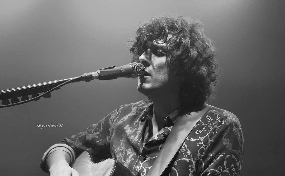 Ermal Meta &amp; Gnu Quartet
<a href="/MetaErmal/">Ermal Meta</a> <a href="/gnuquartet/">GnuQuartet</a> <a href="/famedalupi/">ILupiDiErmal</a> <a href="/mescalofficial/">Mescal Musica</a> 
#ErmalMetaATeatro #ErmalMeta #ilupidiermal 
facebook.com/media/set/?set…